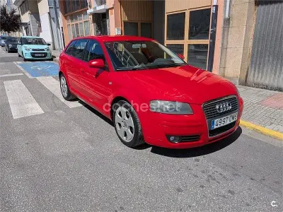 Usado Audi A3 Ambition 105 CV (77 kW) 2005 Rojo Utilitario
