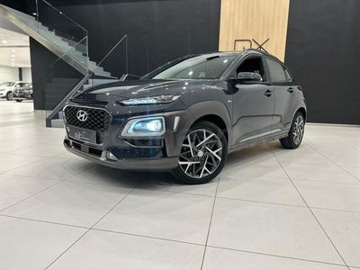 Usado Hyundai Kona Style 141 CV (103 kW) 2020 Gris / plata SUV