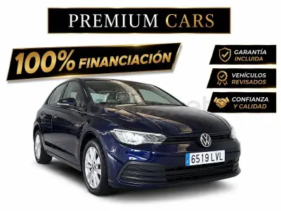 Usado VW Golf VIII Life 110 CV (80 kW) 2022 Azul Berlina