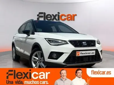 Usado Seat Arona FR 110 CV (80 kW) 2021 Blanco SUV