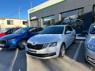 Blanco Usado 2019 Skoda Octavia Style Berlina | 10.000 € (Precio justo)