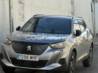 Usado Peugeot 2008 Allure 130 CV (95 kW) 2023 Gris / plata SUV