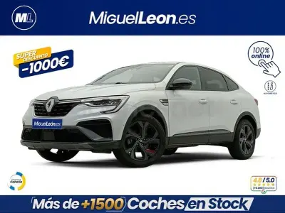 Usado Renault Arkana RS Line 145 CV (106 kW) 2023 Blanco SUV