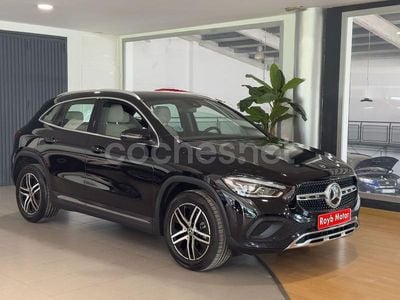 Usado Mercedes GLA180 136 CV (100 kW) 2021 Negro SUV