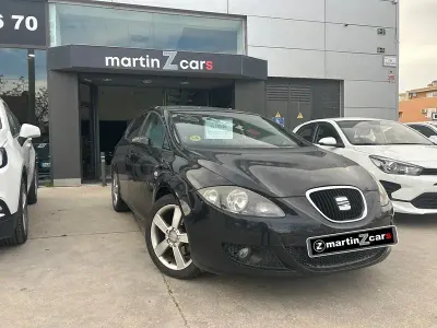 Usado Seat Leon Sport 140 CV (102 kW) 2005 Negro Utilitario