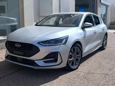 Begagnad Ford Focus ST-Line 125 HK (91 kW) 2024 Grå