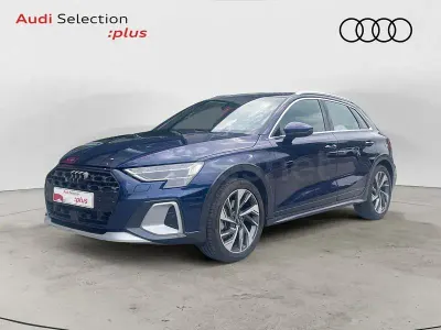 Usado Audi A3 Ambiente 205 CV (150 kW) 2025 Azul Berlina