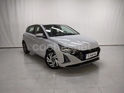 Gris / plata Usado 2025 Hyundai i20 Berlina | 18.990 € (Precio justo)