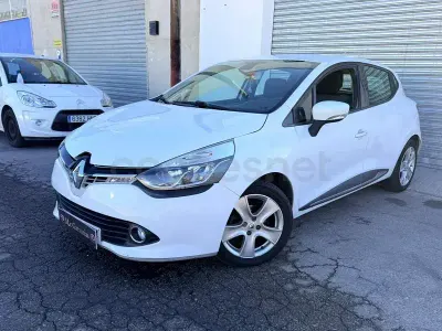 Usado Renault Clio IV Dynamique 90 CV (66 kW) 2014 Blanco Berlina