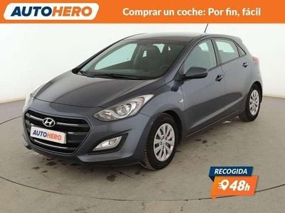 Usado Hyundai i30 101 CV (74 kW) 2016 Gris Berlina