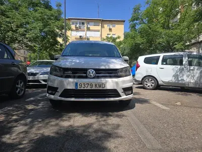 Usado VW Caddy Trendline 110 CV (80 kW) 2018 Blanco Monovolumen