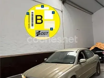 Usado Jaguar X-type 155 CV (114 kW) 2007 Beige Berlina