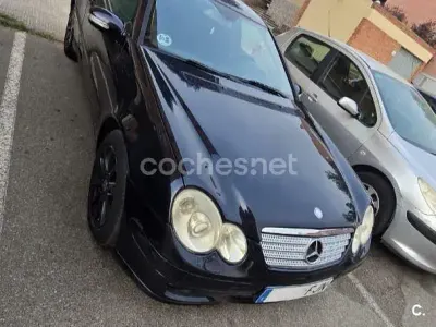 Usado Mercedes C200 Sport Edition 122 CV (89 kW) 2006 Azul Berlina