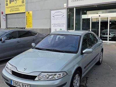 Usado Renault Laguna II Dynamique 120 CV (88 kW) 2002 Azul Berlina