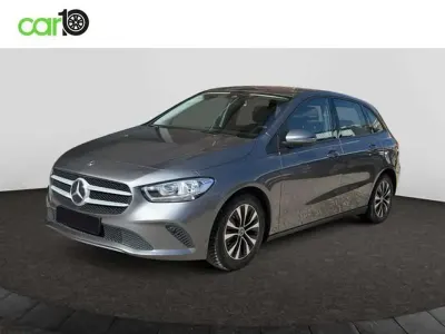 Usado Mercedes B180 116 CV (85 kW) 2020 Gris Utilitario