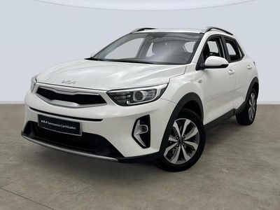 Clear white (ud) Usado 2024 Kia Stonic SUV | 16.920 € (Precio justo)