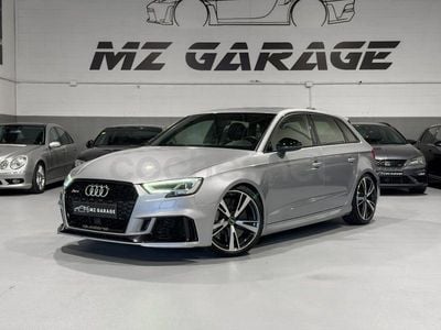 Usado Audi RS3 Exclusive 400 CV (294 kW) 2018 Gris / plata Berlina