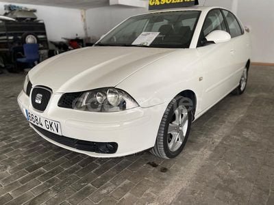 Usado Seat Cordoba 85 CV (62 kW) 2009 Blanco Berlina