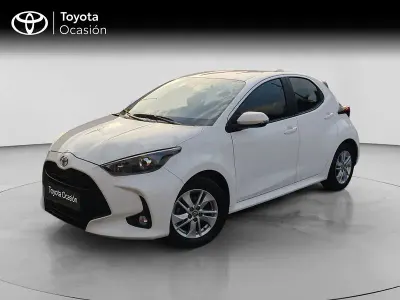 Usado Toyota Yaris 125 CV (91 kW) 2025 Blanco Utilitario