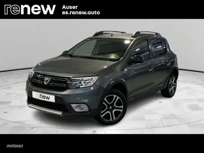 Usado Dacia Sandero 90 CV (66 kW) 2018 Gris Berlina