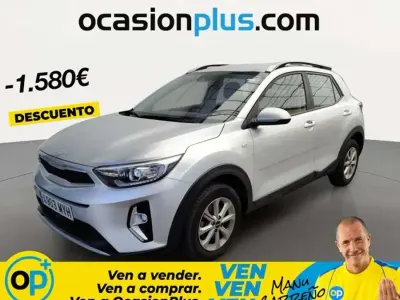 Usado Kia Stonic 79 CV (58 kW) 2025 Blanco SUV