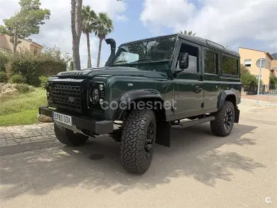 Usado Land Rover Defender S 122 CV (89 kW) 2008 Verde Familiar