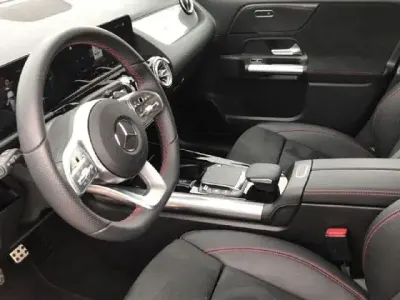 Usado Mercedes B250e 218 CV (160 kW) 2021 Azul denim Utilitario