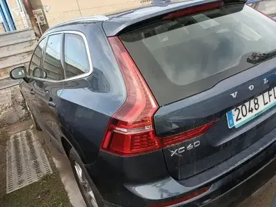 Käytetty Volvo XC60 Inscription 391 HP (287 kW) 2020 Sininen Katumaasturi