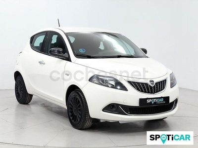 Usado Lancia Ypsilon Silver 69 CV (50 kW) 2022 Blanco Utilitario
