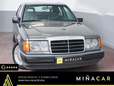 Usado Mercedes E300 109 CV (80 kW) 1986 Gris Berlina