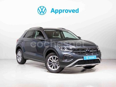 Usado VW T-Roc Life 150 CV (110 kW) 2023 Gris SUV