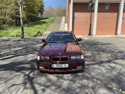 Usado BMW 320 150 CV (110 kW) 1995 Granate Coupe
