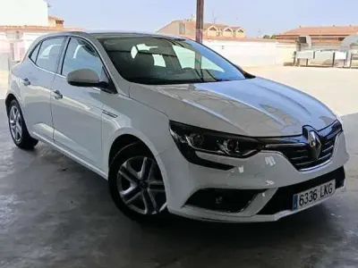 Usado Renault Mégane Business 116 CV (85 kW) 2020 Blanco Utilitario