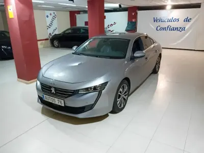 Usado Peugeot 508 Active 130 CV (95 kW) 2021 Gris