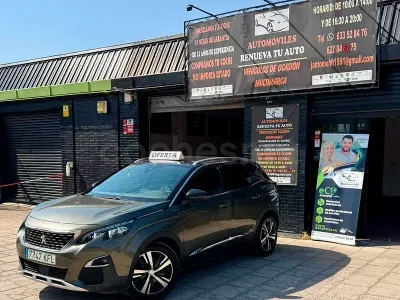 Usado Peugeot 3008 GT-line 130 CV (95 kW) 2018 Gris / plata SUV