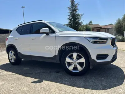 Usado Volvo XC40 Momentum 129 CV (94 kW) 2021 Blanco SUV