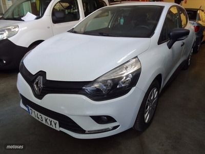 usado Renault Clio IV 1.5 DCI 75 CV 5 puertas.