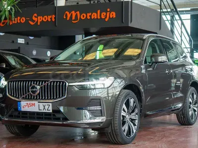 Usado Volvo XC60 Inscription 197 CV (144 kW) 2022 Gris / plata SUV