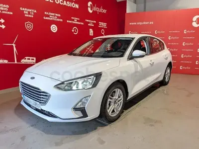 Usado Ford Focus Trend 120 CV (88 kW) 2022 Blanco Berlina