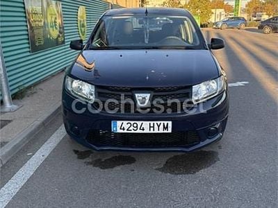 Usado Dacia Sandero Base 75 CV (55 kW) 2014 Azul Berlina