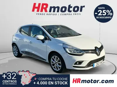 Begagnad Renault Clio IV Zen 90 HK (66 kW) 2019 Vit Sedan