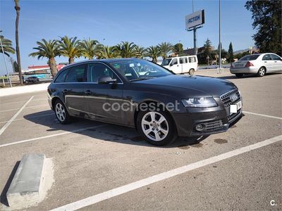 Usado Audi A4 Premium 120 HP (88 kW) 2011 Preto Carrinha