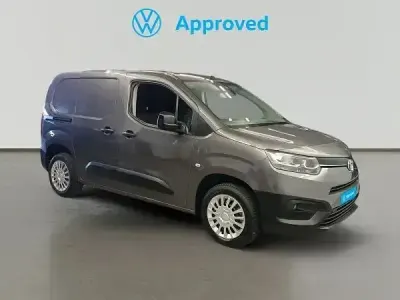Usado Toyota Proace City City 102 CV (75 kW) 2022 Gris Monovolumen