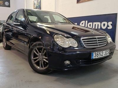 Usado Mercedes C220 Classic 170 CV (125 kW) 2006 Azul Berlina