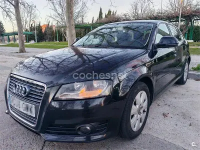 Usado Audi A3 Ambiente 140 CV (102 kW) 2010 Negro Utilitario