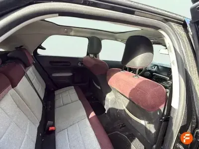 Usado Citroën C4 Cactus PureTech 130 CV (95 kW) 2018 Negro Utilitario