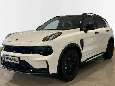 Usado Lynk & Co 01 276 CV (202 kW) 2025 Blanco SUV