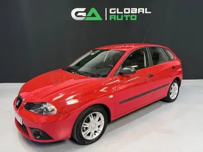 Usado Seat Ibiza Reference 70 CV (51 kW) 2008 Rojo Berlina