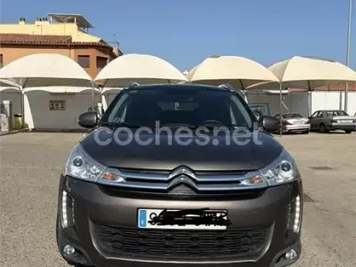 Usado Citroën C4 Aircross Feel 114 CV (83 kW) 2017 Gris / plata SUV