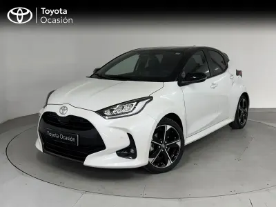 Occasion Toyota Yaris Hybrid Edition 130 PK (95 kW) 2024 Wit Sedan